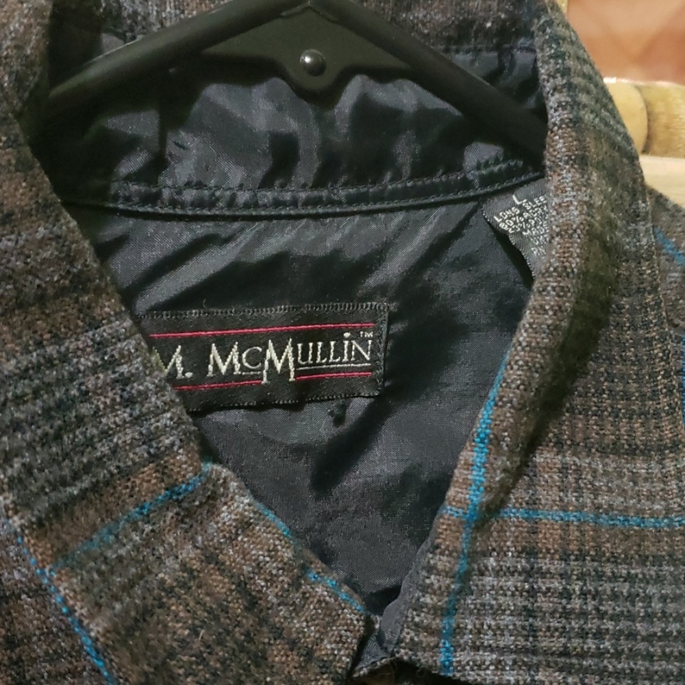 McMullin button up - Picture 2 of 4